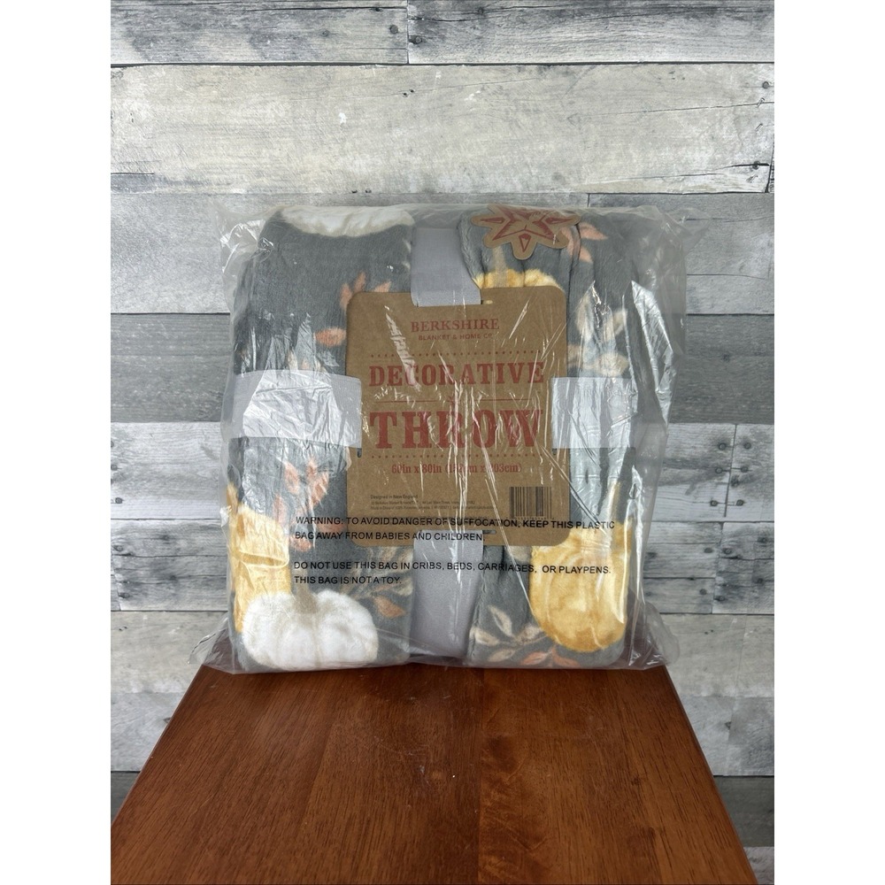 Berkshire Blanket  Throw Oversized Fall Theme 60x80